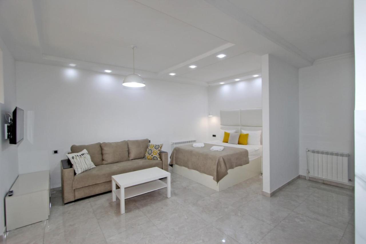 Appartment Lux, 2 Bedroom Jerevan Eksteriør bilde