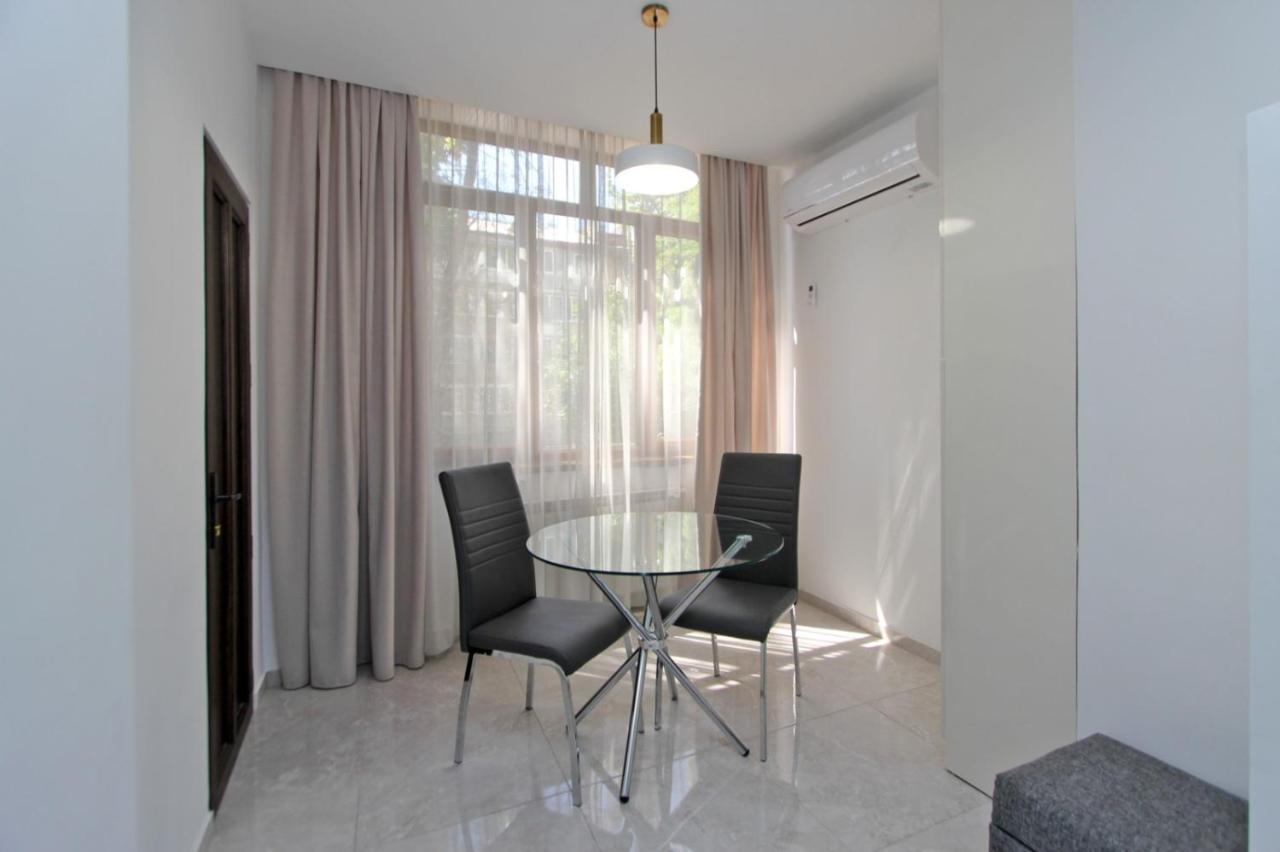 Appartment Lux, 2 Bedroom Jerevan Eksteriør bilde