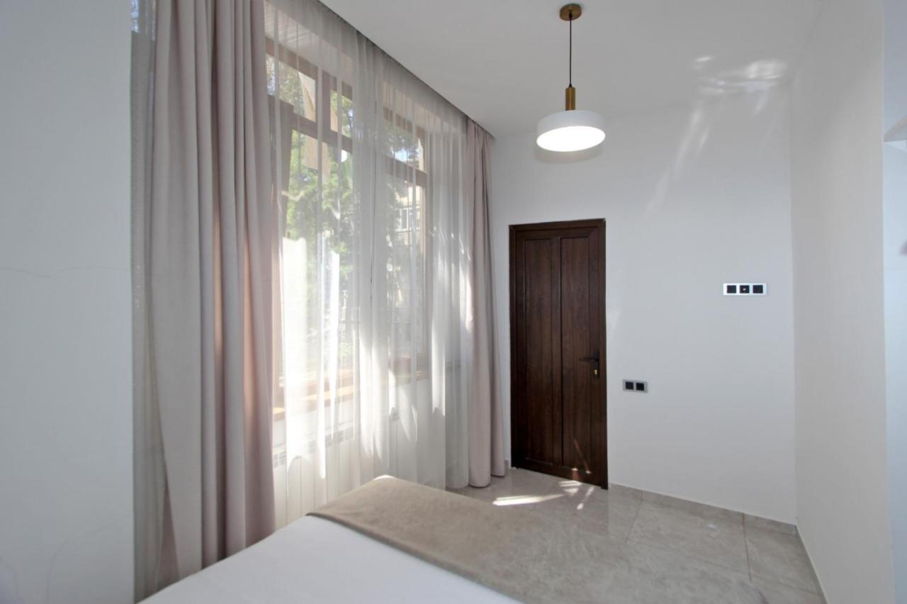 Appartment Lux, 2 Bedroom Jerevan Eksteriør bilde